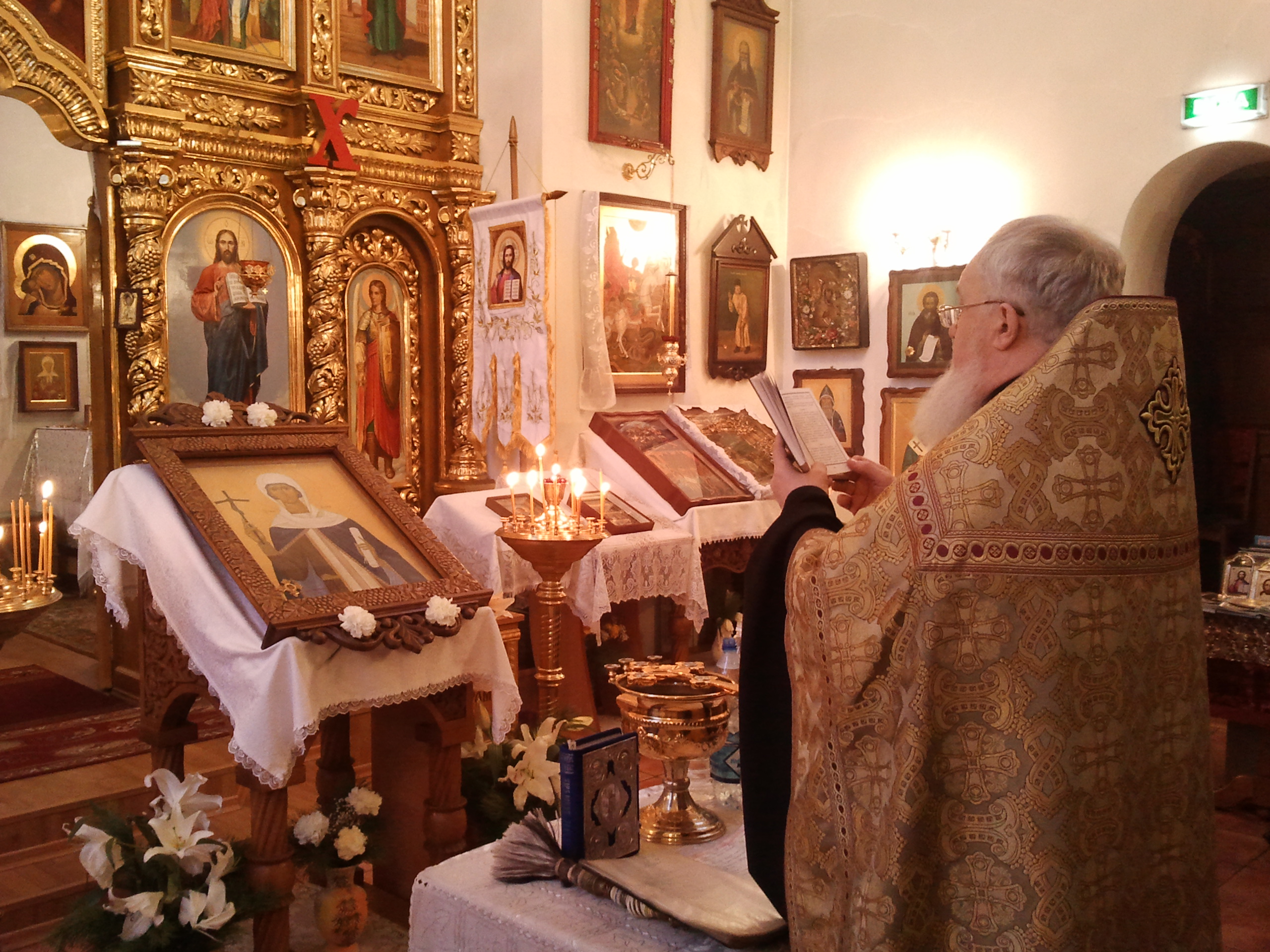 Праздничный молебен в день почитания памяти Святой равноапостольной Нины, просветительницы Грузии.27.01.2014